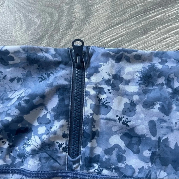 Run with the Waves Crop 21" - Picture 6 of 8